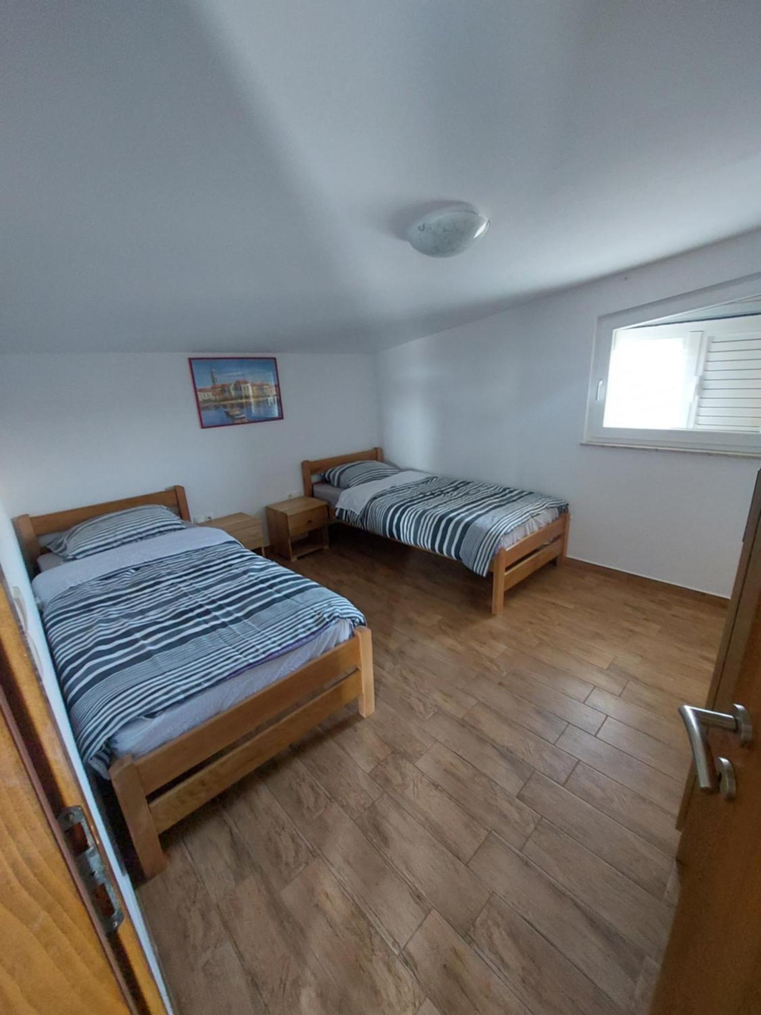 Apartman Nella Biograd Na Moru Exteriör bild